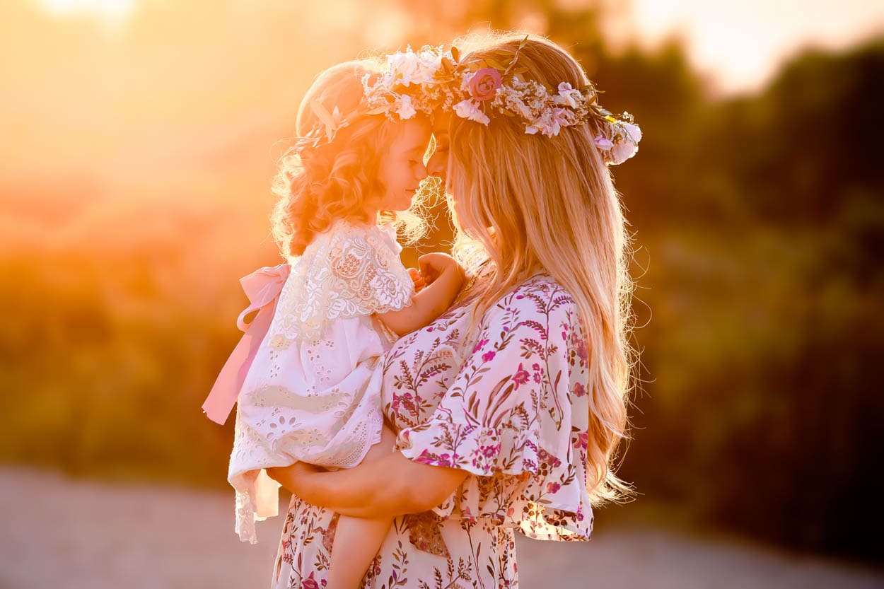 fotos mama con hija fotografía infantil barcelona precio sesion de fotos terrassa