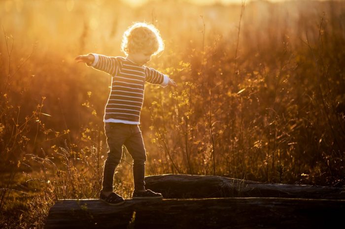 Fotos infantiles al atardecer o a