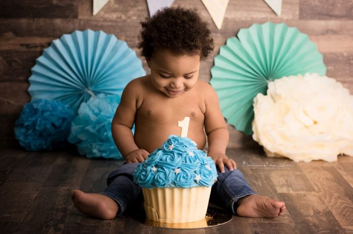sesiones de primer aniversario cumpleanos bebe cake smash en barcelona